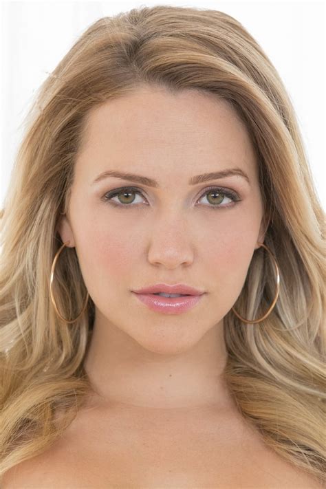 Mia Malkova Photos 